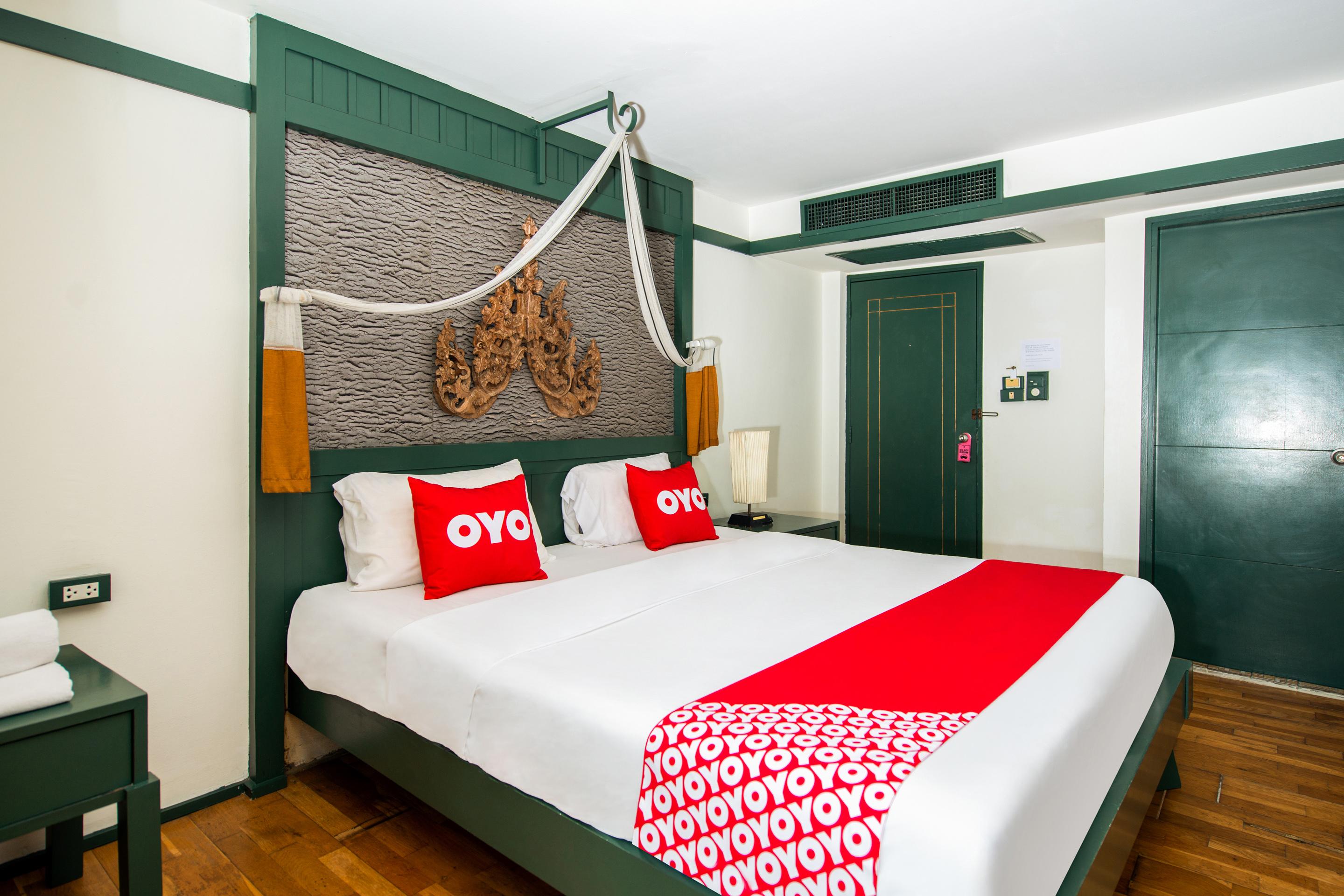 Oyo 255 The Ocean Hotel Patong Exterior foto